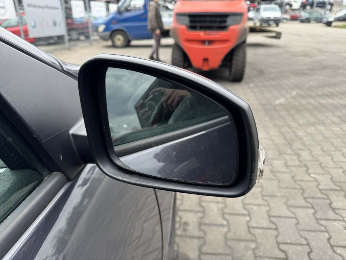 Renault Megane 3 original Au&szlig;enspiegel rechts elektrisch anklappbar Silber Bj.2011